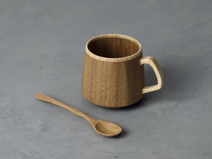 予算5000円のプレゼントで特におすすめの名入れできるマグカップとスプーンのセット