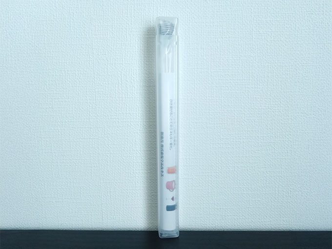 長さ20cm程度の四角いクリアなケース