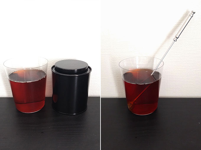 紅茶をマドラーでかき混ぜる様子