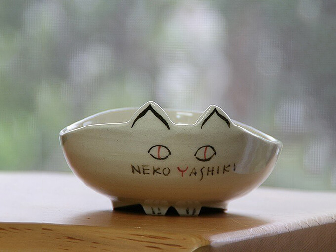 猫好きにはたまらないグッズの猫さんのごちそう皿