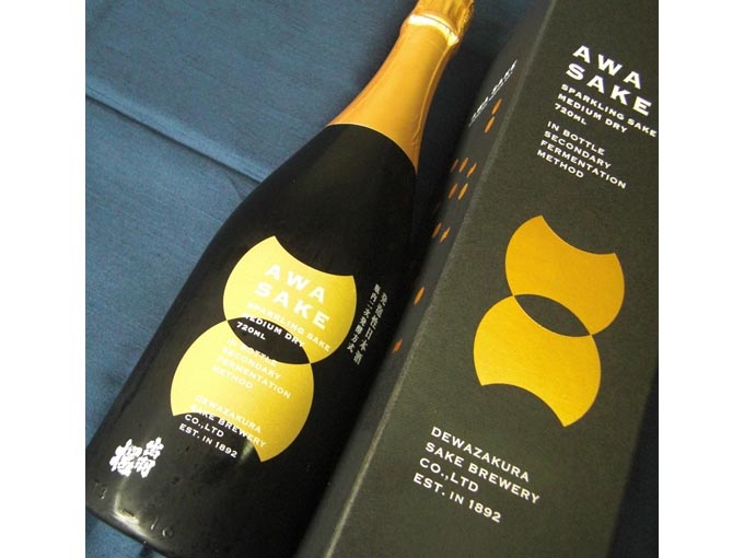 出羽桜　AWASAKE　720ml