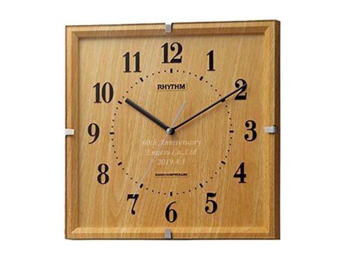 名入れができる壁掛け電波時計