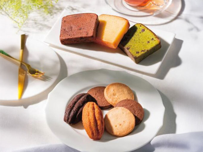 彼女への初めての誕生日プレゼントにおすすめの有名チョコレートブランド・ゴディバの焼き菓子の詰め合わせ