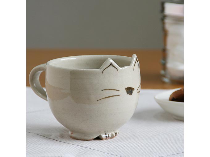 猫さん型和食器＜猫さん型 マグカップ・白＞