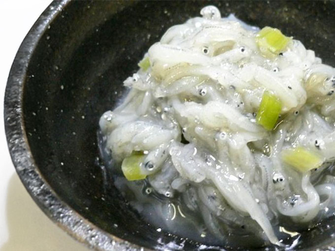山葵の風味とシラスの旨みが楽しめる一品