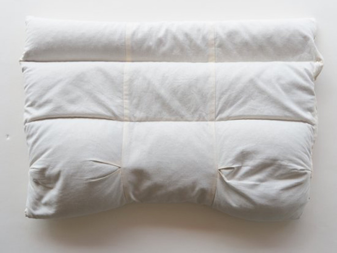 通気性の良いそばがらを使用した枕