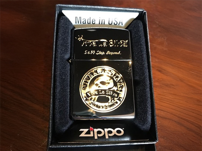 スカルをモチーフデザインのZIPPOライター