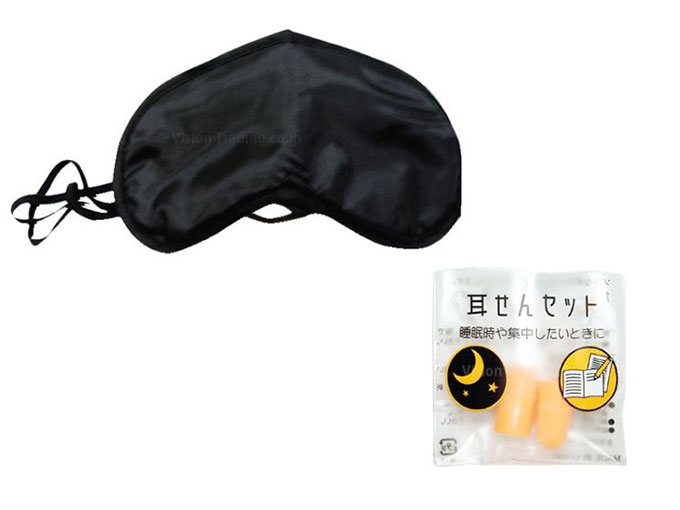 旅行中の仮眠に便利なアイマスクと耳栓セット