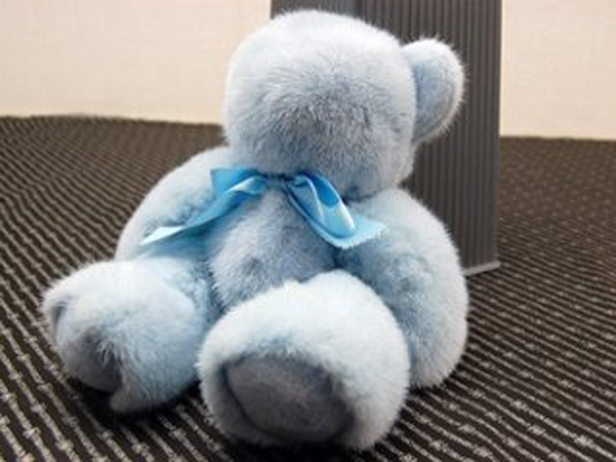 ミンクを使用したクマのぬいぐるみ