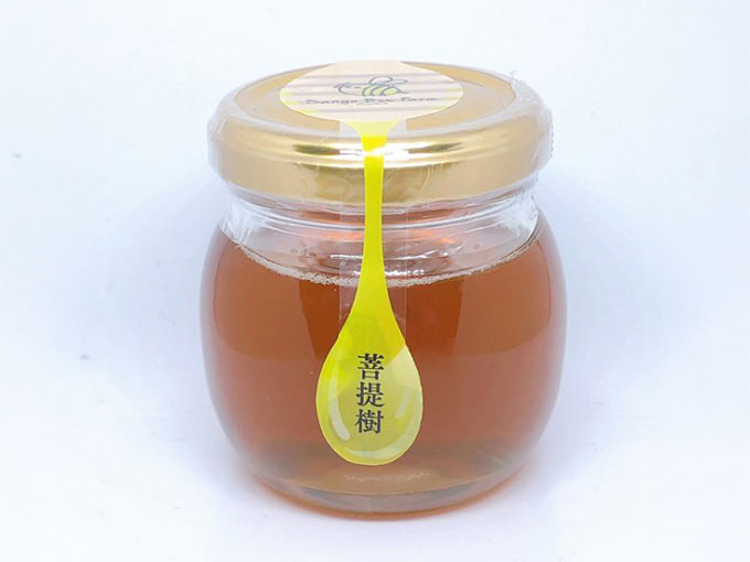香りの高い菩提樹の花からとれた蜂蜜