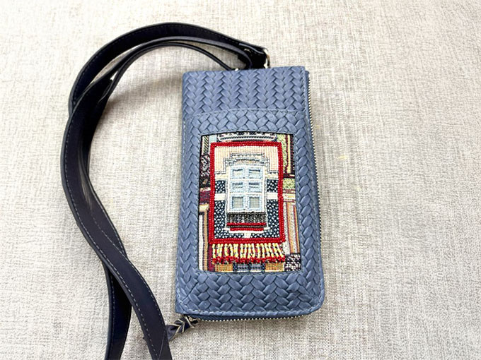 ビーズ刺繡スマホショルダーバッグ EB-502F