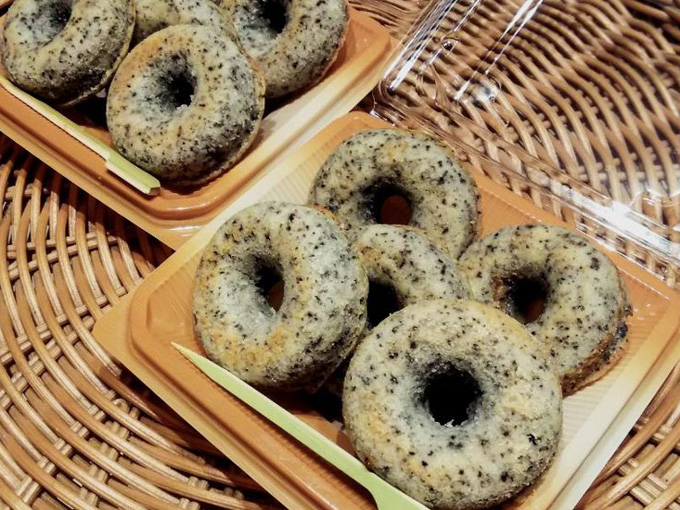 焼きどーなつ　和輪（わわ）　黒ごまはちみつ