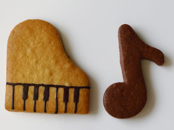 見た目がかわいいスイーツでおすすめのピアノと音符をモチーフにしたクッキーセット