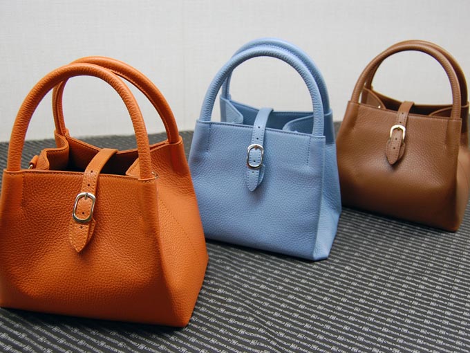 イタリアンカーフレザー　ハンドバッグ