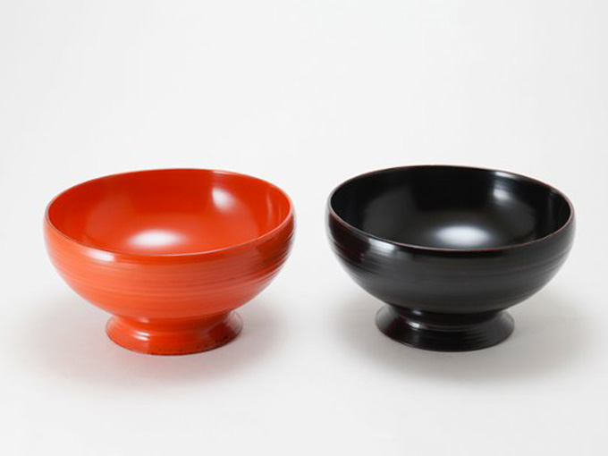 プレゼントに贈る食器でおすすめの漆芸家である村瀬礼さん制作の美しい色合いの漆椀