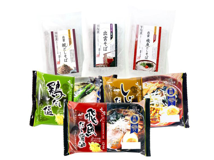 男性がもらって困らないプレゼントで特におすすめの出雲そばと出雲ラーメンのセット