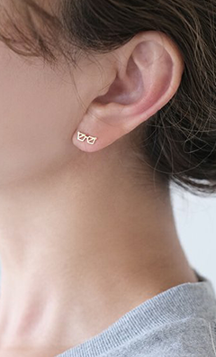 メガネピアス