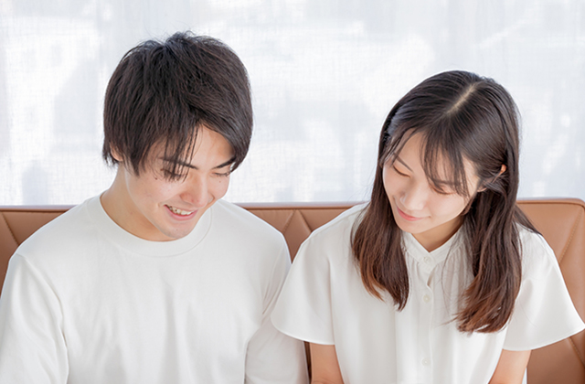 幸せそうなカップル