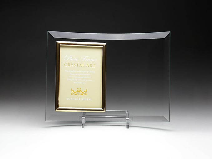 同窓会で贈る先生へのプレゼントでおすすめのメッセージを刻印できるフォトフレーム