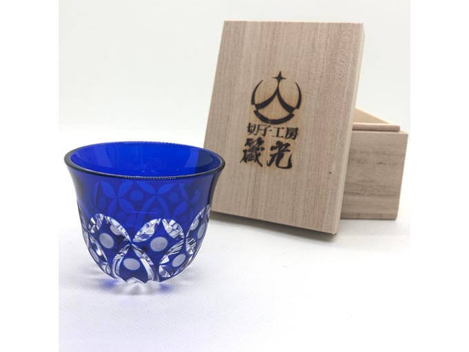 ぐいのみ・七宝花