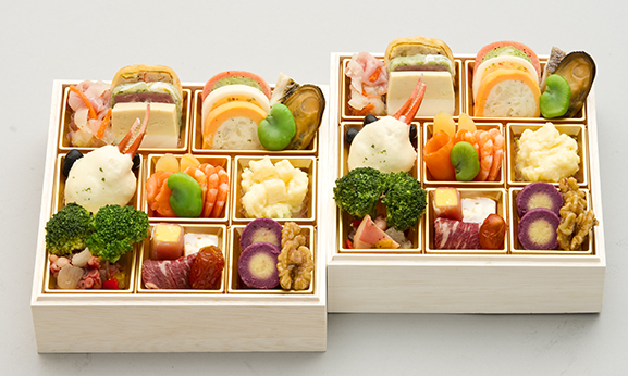 有名ホテルの豪華で美味しいおせちを食べたい！お取り寄せのポイントを紹介