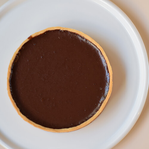 フランス産高級チョコレートを堪能！タルト・ショコラ