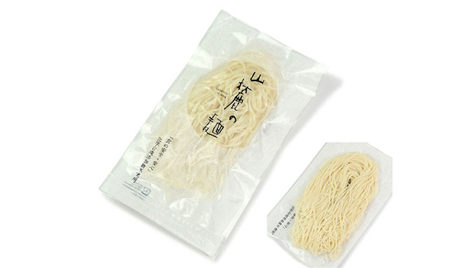 小麦粉不使用!米粉と自然薯でつないだコシのある「蒸し麺」