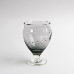 シックな雰囲気が◎秋の夜空のようなソーダグラス の画像