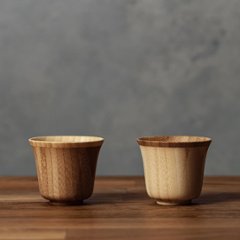 ナチュラルな風合いが素敵。飲み口柔らかな竹製おちょこの画像