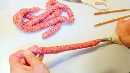 ソーセージウインナーが自分で作れる！　本物と同じ方法で本格的な一品をの画像