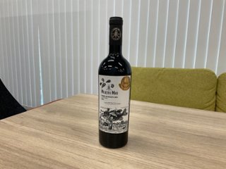 時を重ねて完成する一杯。2011年ヴィンテージ赤ワイン「ネグレ・デ・ミレスチ・ミーチ」の画像