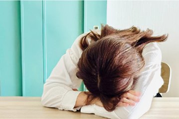 働き盛りの女性、休息に大きな費用はかけにくい。 休息に使える金額は「1,000円未満まで」が8割超の画像