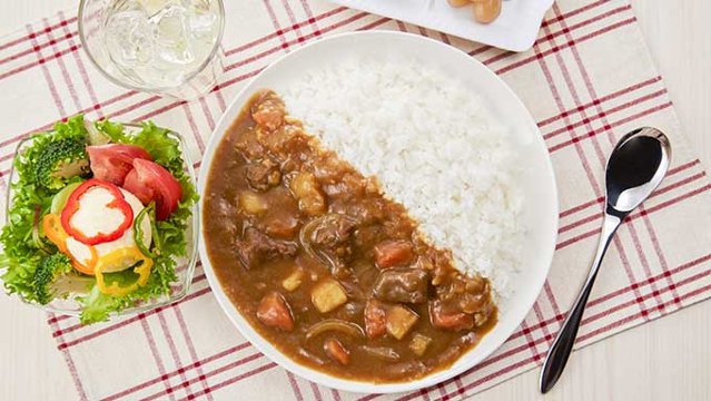 即席カレーの日