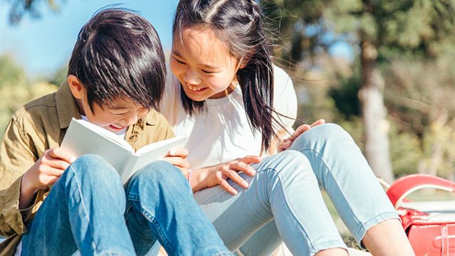 子どもに本を贈る日