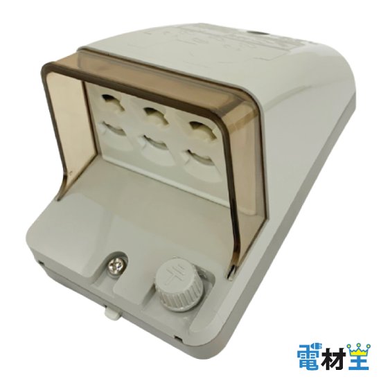 WK2113K アースターミナル付フル防水コンセント 3コ用 露出 埋込両用 Panasonic画像