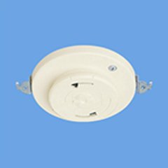 WG6005W・フル引掛ローゼット（露出・埋込両用）（ミルキーホワイト）（フル端子）（送り端子付）　【Panasonic】の画像