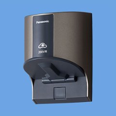 WK4322Q EV/PHEV充電用 15A 20A兼用接地屋外コンセント 露出 埋込両用 200V用 シャンパンブロンズ Panasonicの画像
