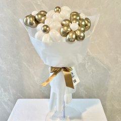 white×gold balloon bouquetの画像