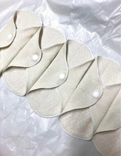 【ハンドメイド】シルク・オーガニックコットン素材の布ナプキン・キナリ6枚組の画像