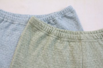 ＊受注生産 12分丈レギンス　オフ　 肌側シルク１００％　外側　綿100% ゆったり 柔らかレギンス画像