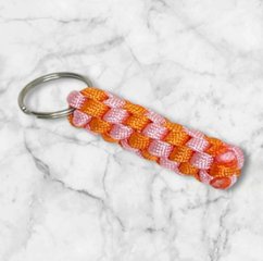 パラコード キーホルダー オレンジ ピンク 編み込み ハンドメイド キーリング アウトドア レディース メンズ おしゃれ かわいい ポップ バッグアクセサリー リュック キーケース プレゼント ギフト画像