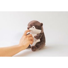 ギフト好適品 甘噛みハムハム くるり／カワウソ YE-HM001KU画像