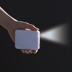 乾電池式モバイルバッテリー（ライト付） PL-198画像