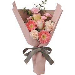 【母の日専用】フェミニンブーケ商品のお届け期間：5.6(水)～5.10(日)。5月6日以降のご注文は「遅れてごめんね」対応となります。画像