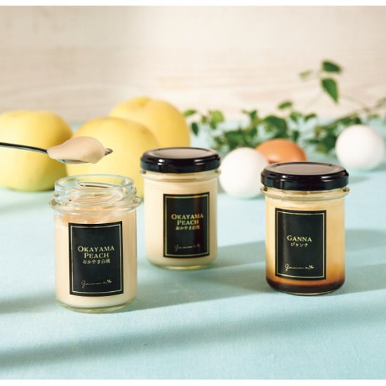 【母の日専用】おかやま白桃と人気ジャンナプリンセット商品のお届け期間：5.6(水)～5.10(日)。4月30日以降のご注文は「遅れてごめんね」対応となります。画像