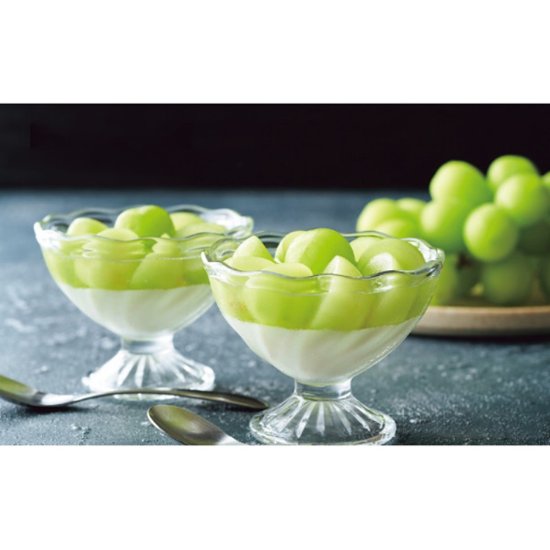 【母の日専用】まるごとフローズン　シャインマスカット商品のお届け期間：5.6(水)～5.10(日)。4月27日以降のご注文は「遅れてごめんね」対応となります。画像