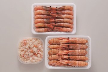 【北海道直送】 カネコメ田中水産 ぼたんえび・甘えび・おおずわいがにほぐし身セット 【全国送料込】(沖縄・離島除く)の画像