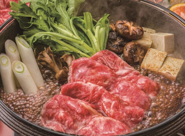 【北海道直送】 東日本フード 北海道の銘柄牛　白老牛肩ロースすき焼き　350ｇ 【全国送料込】(沖縄・離島除く)画像