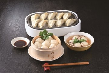 【北海道直送】 佃善 じゃが豚・餃子１６個セット 【全国送料込】(沖縄・離島除く)画像