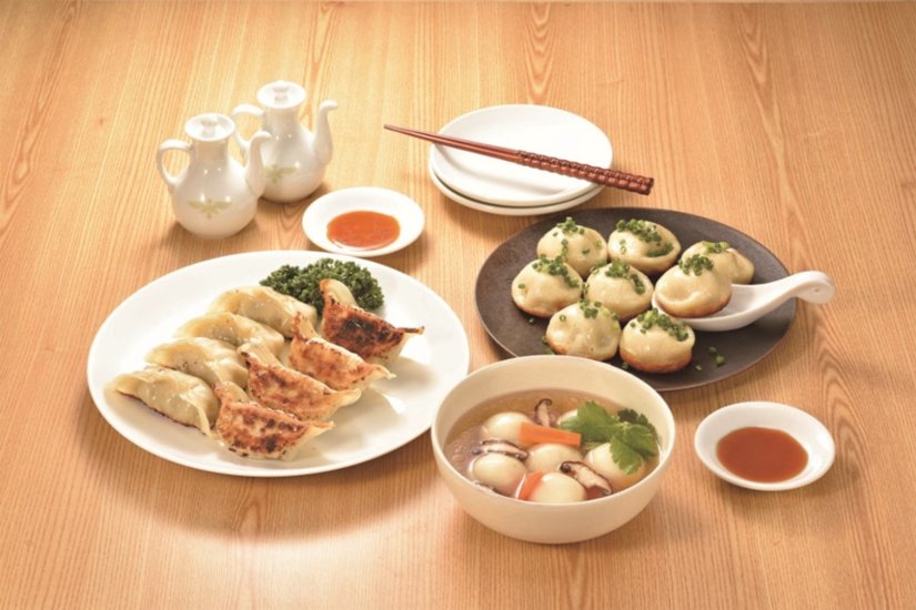 【北海道直送】 佃善 じゃが豚・餃子１６個・小籠包セット 【全国送料込】(沖縄・離島除く)画像